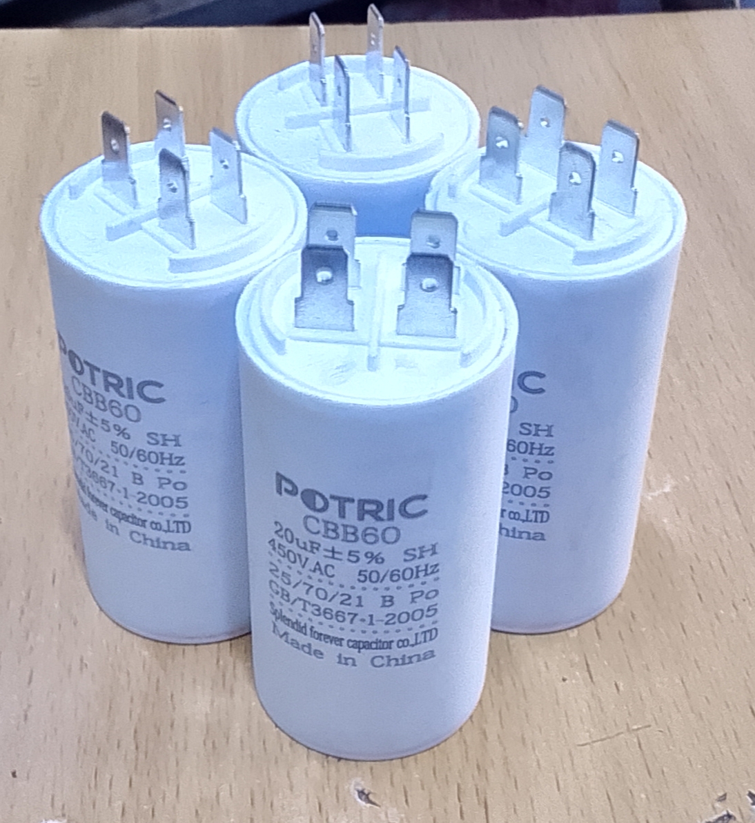 CAPACITOR 20 uf